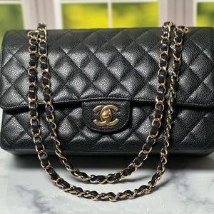 CHANEL medium caviar black flap classic bag gold hardware